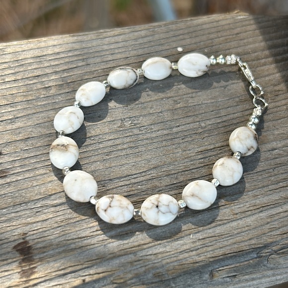 White Buffalo Handmade 925 silver Bracelet - Picture 2 of 4